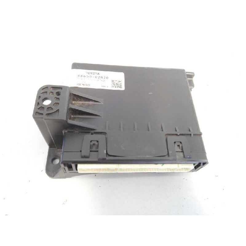 Recambio de modulo electronico para toyota auris hybrid advance referencia OEM IAM 8865002820 MB1777003743 