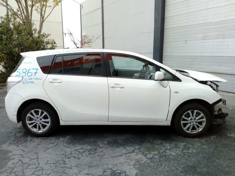 toyota verso del año 2011