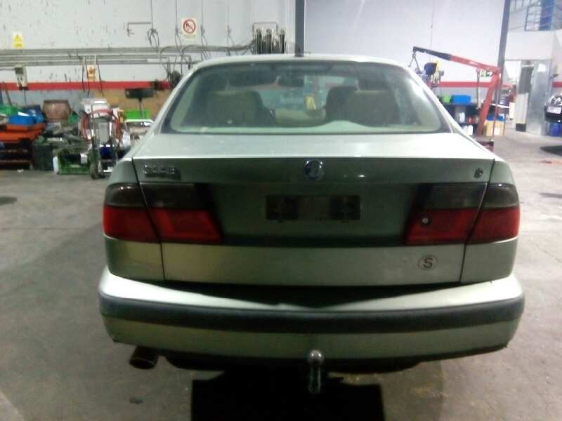 saab 9-5 berlina del año 2001