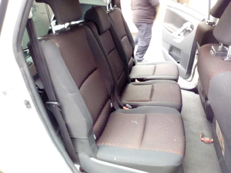 toyota verso del año 2011