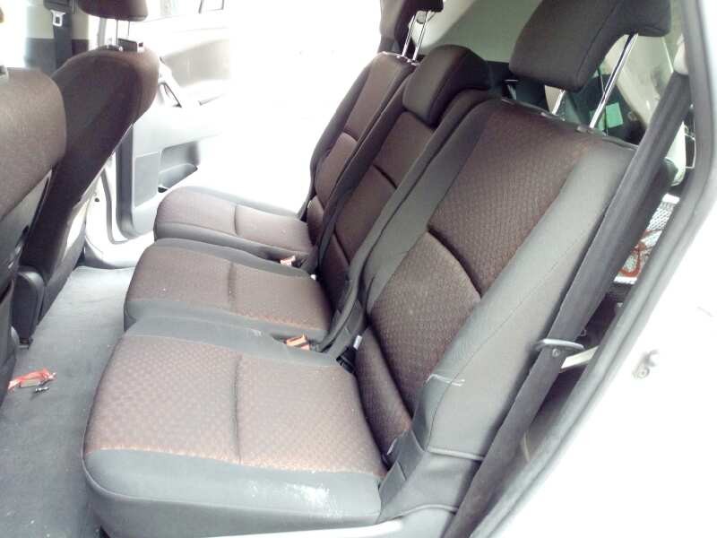 toyota verso del año 2011
