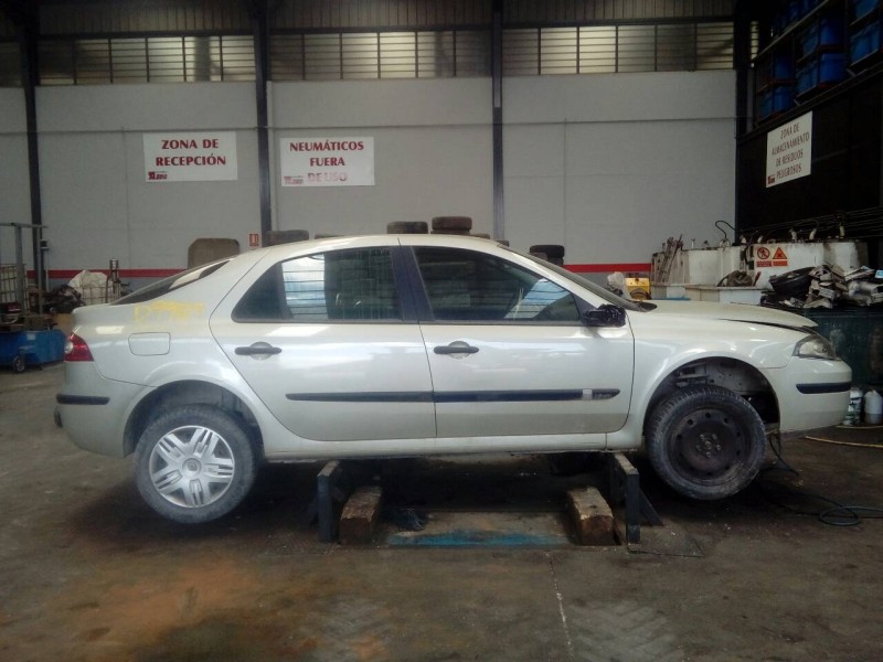 renault laguna ii (bg0) del año 2005