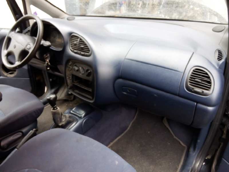 volkswagen sharan (7m8) del año 1995