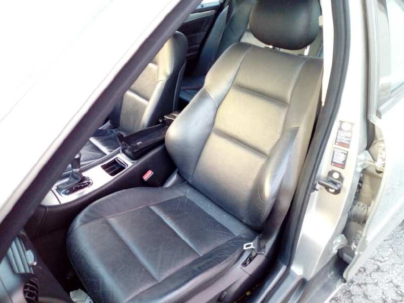 mercedes-benz clase c (w203) berlina del año 2005