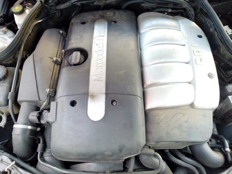 mercedes-benz clase c (w203) berlina del año 2005