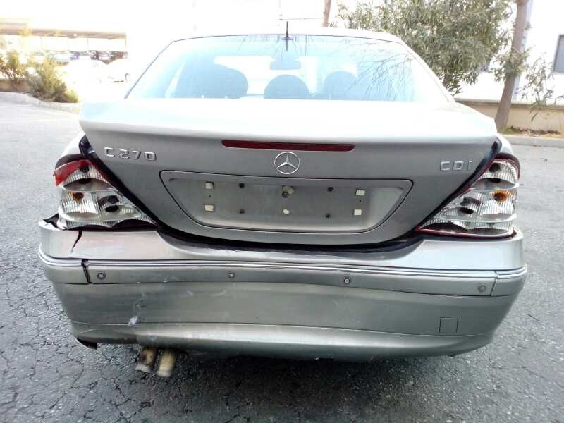 mercedes-benz clase c (w203) berlina del año 2005