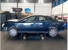 opel vectra c berlina del año 2003