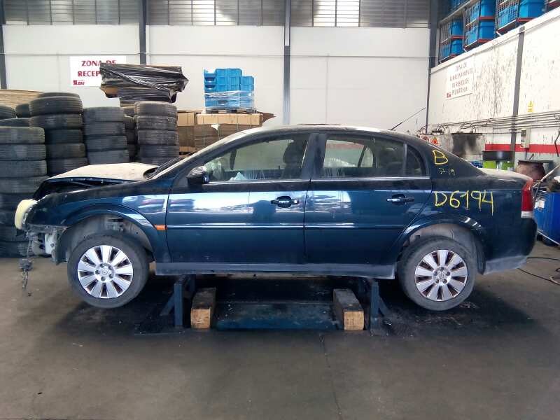 opel vectra c berlina del año 2003