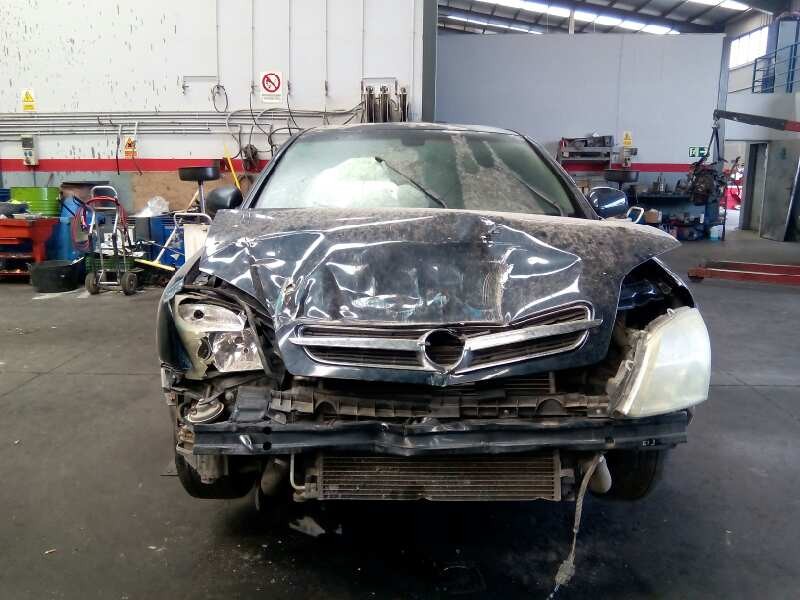 opel vectra c berlina del año 2003