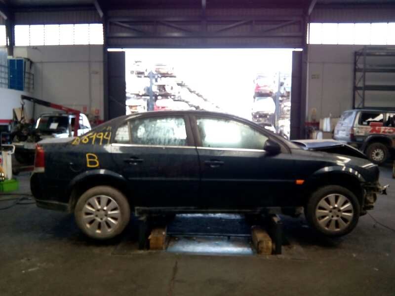 opel vectra c berlina del año 2003