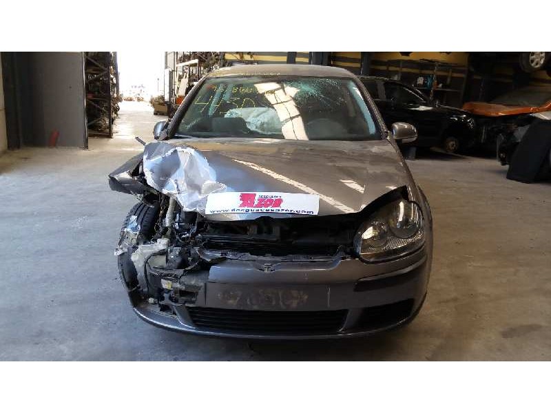 volkswagen golf v berlina (1k1) del año 2004