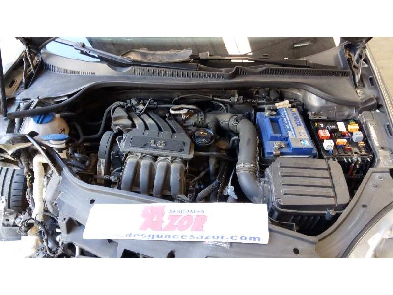 volkswagen golf v berlina (1k1) del año 2004