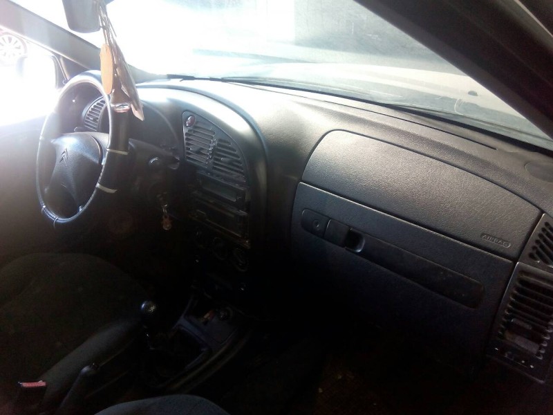 citroën xsara berlina del año 2002