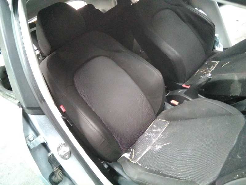 seat ibiza (6j5) del año 2009