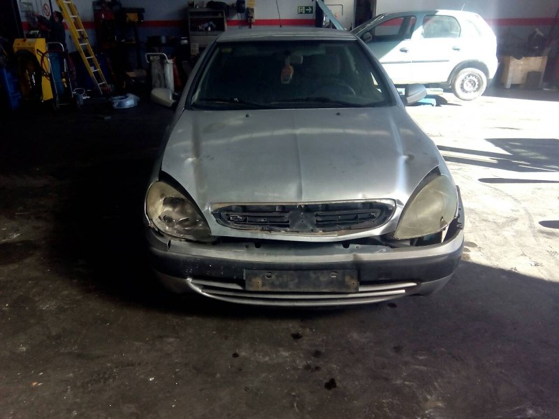 citroën xsara berlina del año 2002