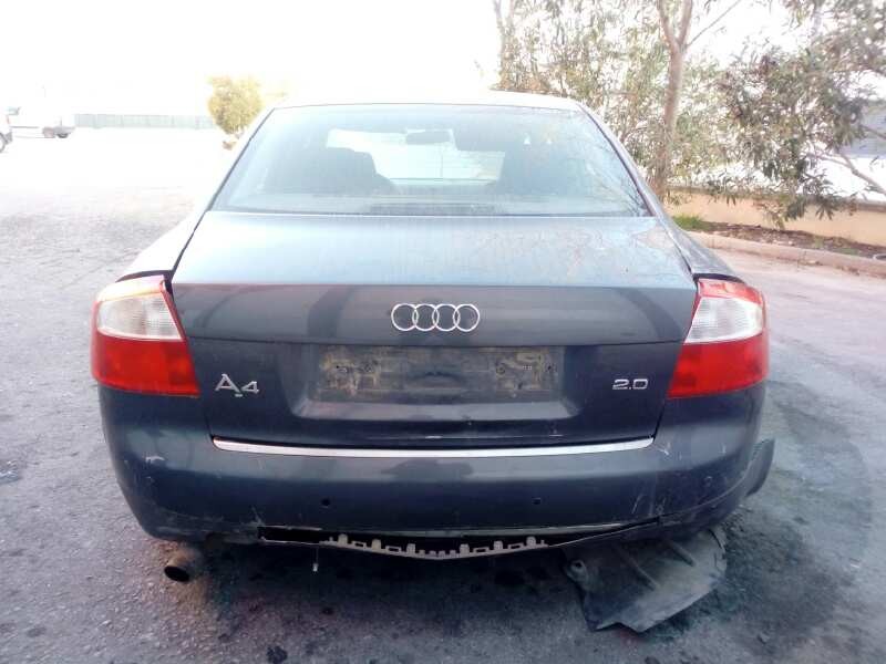 audi a4 berlina (8e) del año 2001