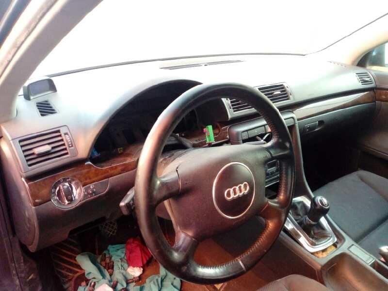 audi a4 berlina (8e) del año 2001