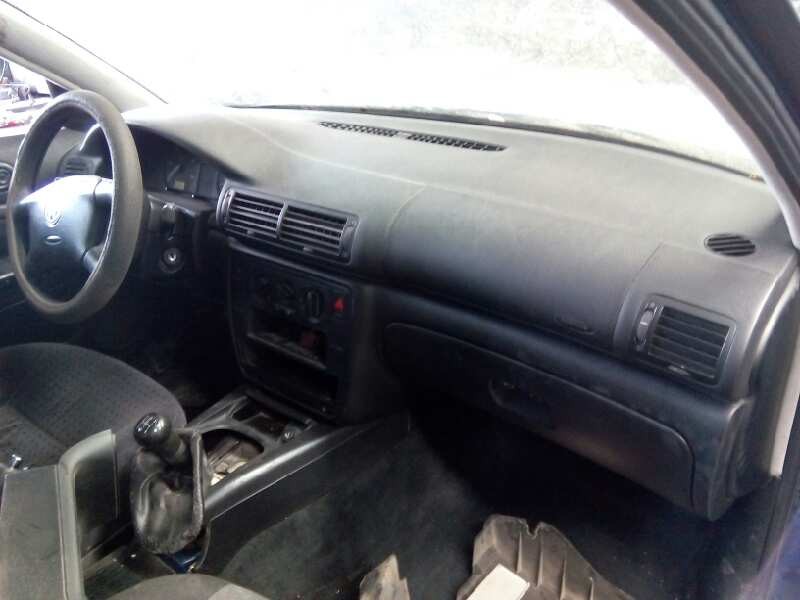 volkswagen passat berlina (3b2) del año 1997