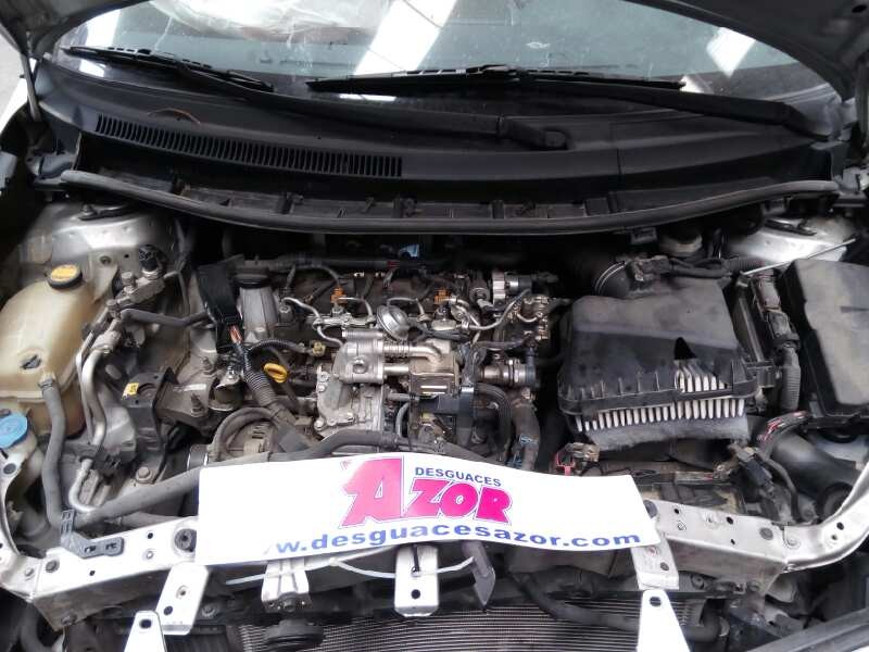 toyota auris del año 2010