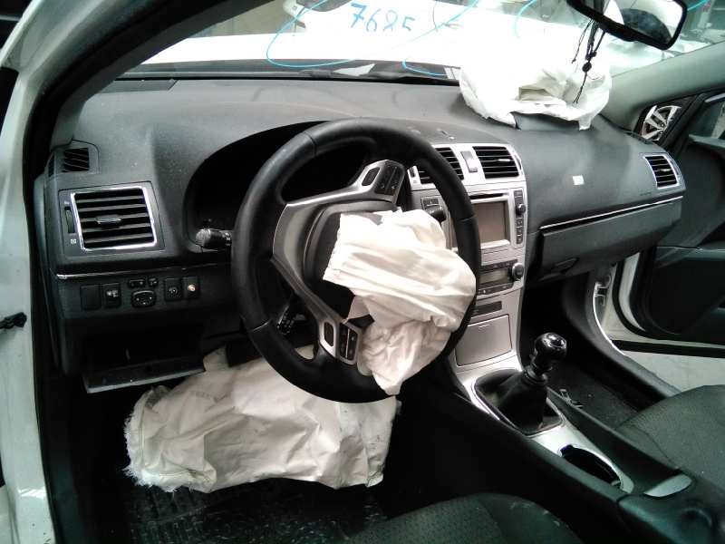 toyota avensis (t27) del año 2006