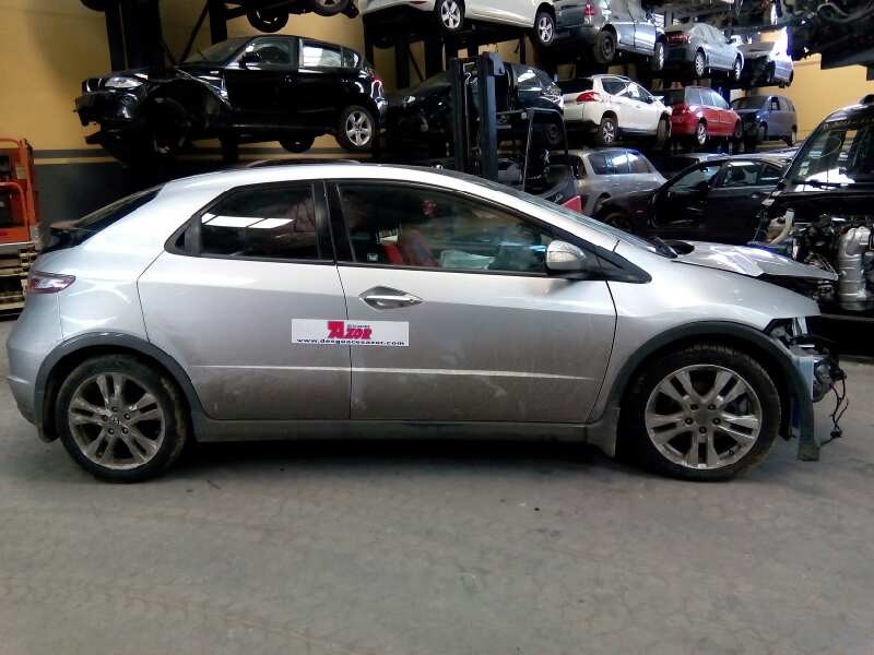 honda civic berlina 5 (fk) del año 2007