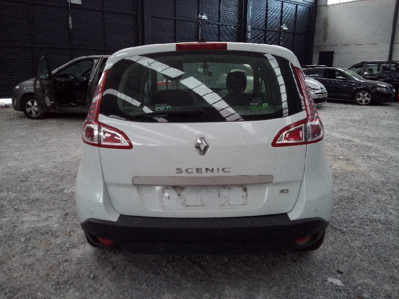 renault scenic iii del año 2012