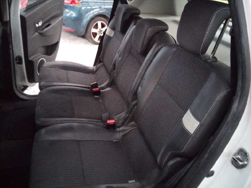 renault scenic iii del año 2012