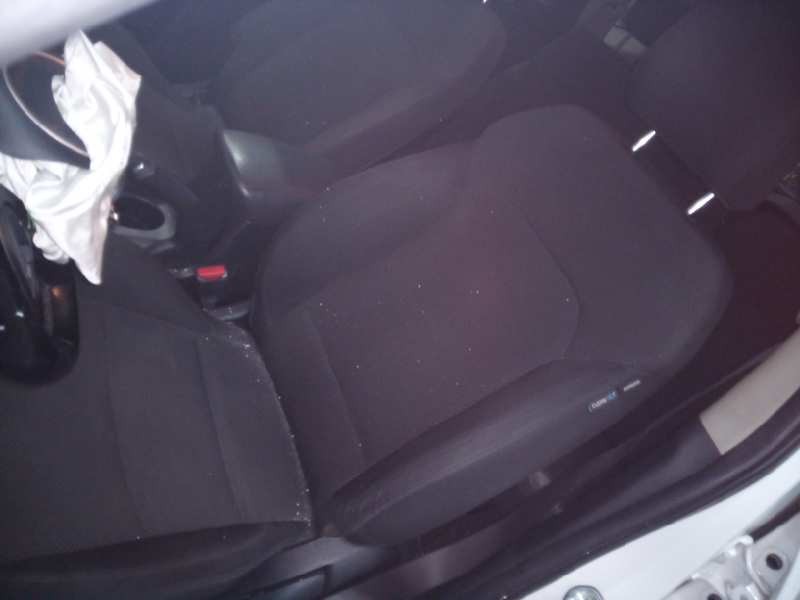 kia carens ( ) del año 2016