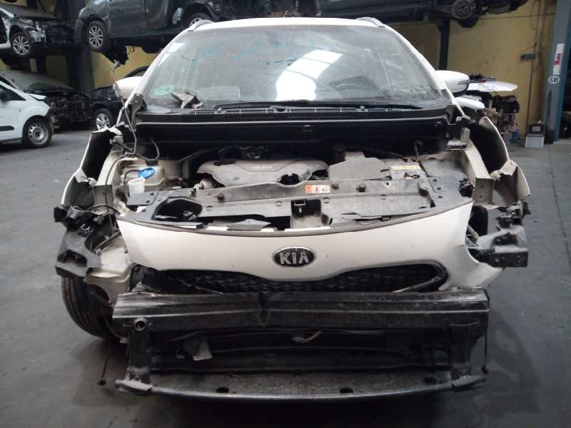 kia carens ( ) del año 2016