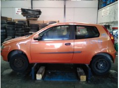 FIAT PUNTO BERLINA (188)