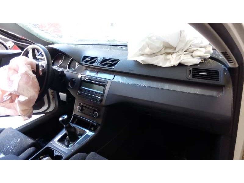 volkswagen passat berlina (3c2) del año 2010
