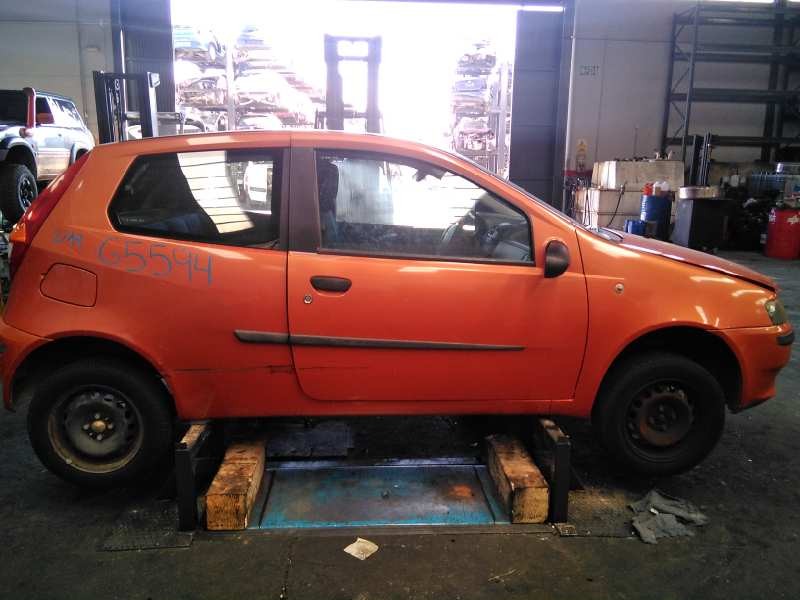 fiat punto berlina (188) del año 2000