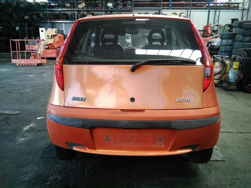 fiat punto berlina (188) del año 2000