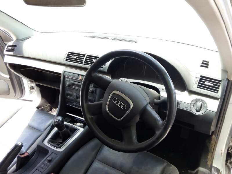 audi a4 berlina (8e) del año 2004