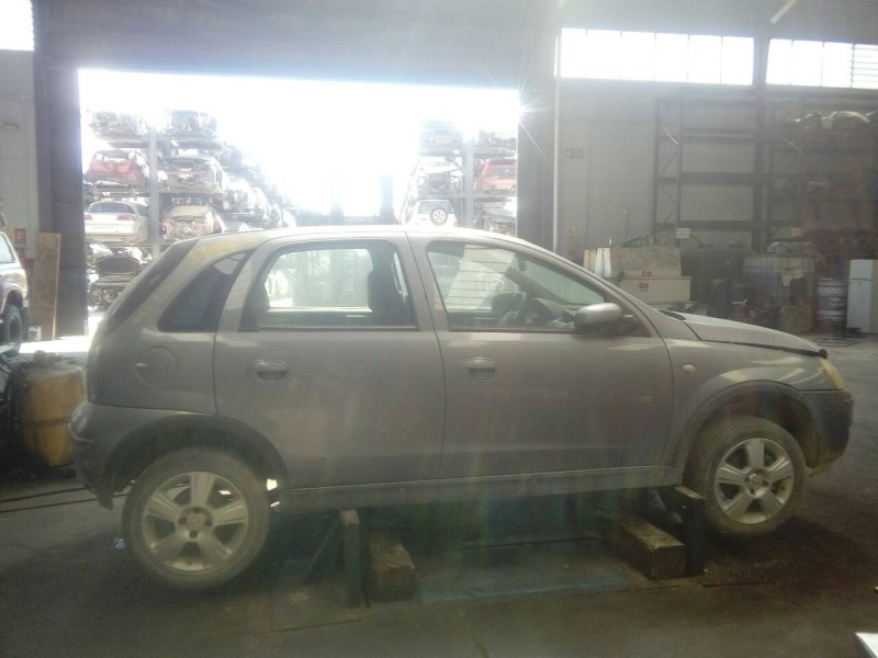 opel corsa c del año 2005