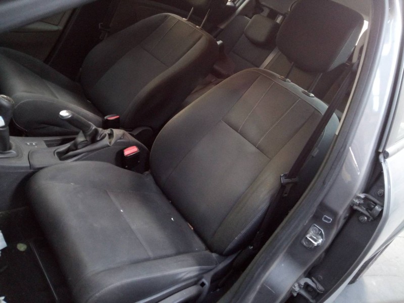 renault megane iii berlina 5 p del año 2011