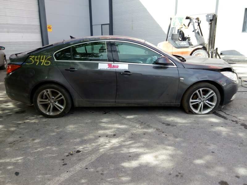 opel insignia berlina del año 2008