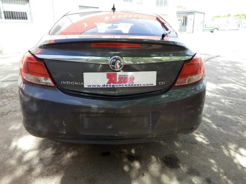 opel insignia berlina del año 2008
