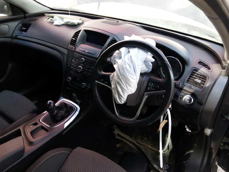 opel insignia berlina del año 2008