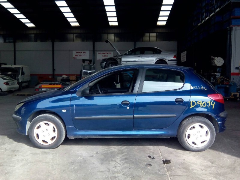 peugeot 206 berlina del año 2002
