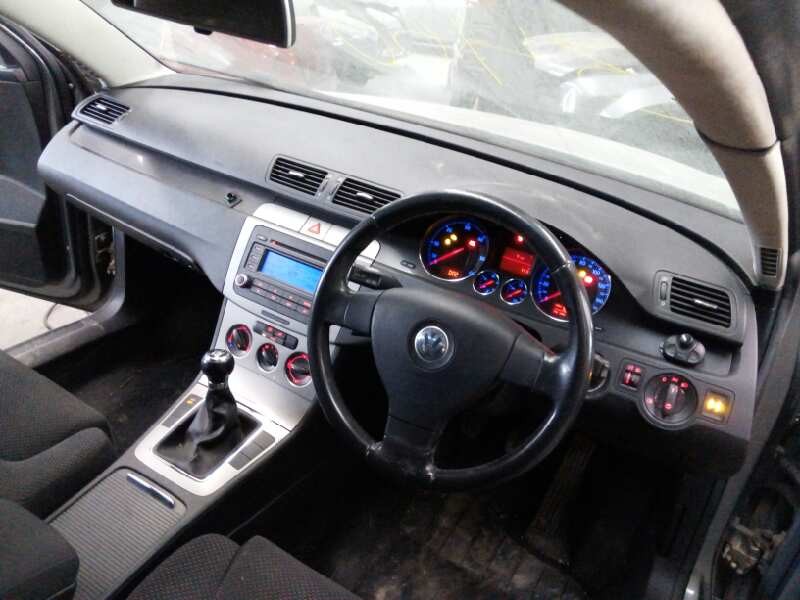 volkswagen passat variant (3c5) del año 2005