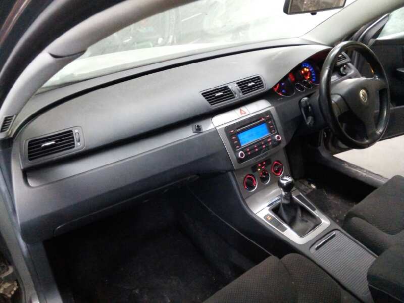volkswagen passat variant (3c5) del año 2005