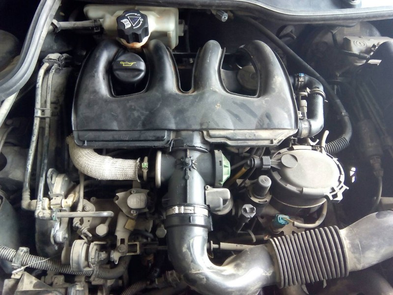 peugeot 206 berlina del año 2002