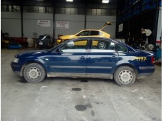 VOLKSWAGEN PASSAT BERLINA (3B2)