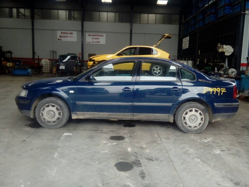 volkswagen passat berlina (3b2) del año 1999