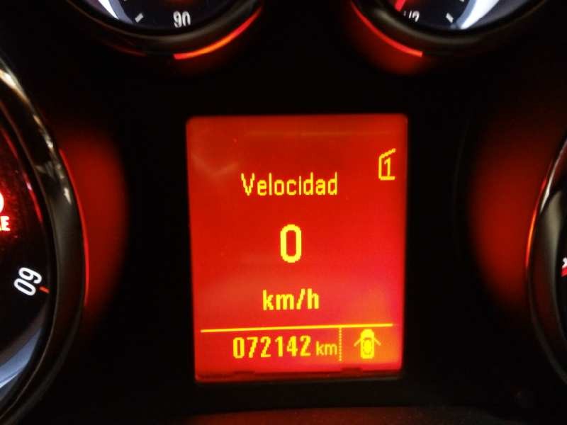 opel astra j lim. del año 2011