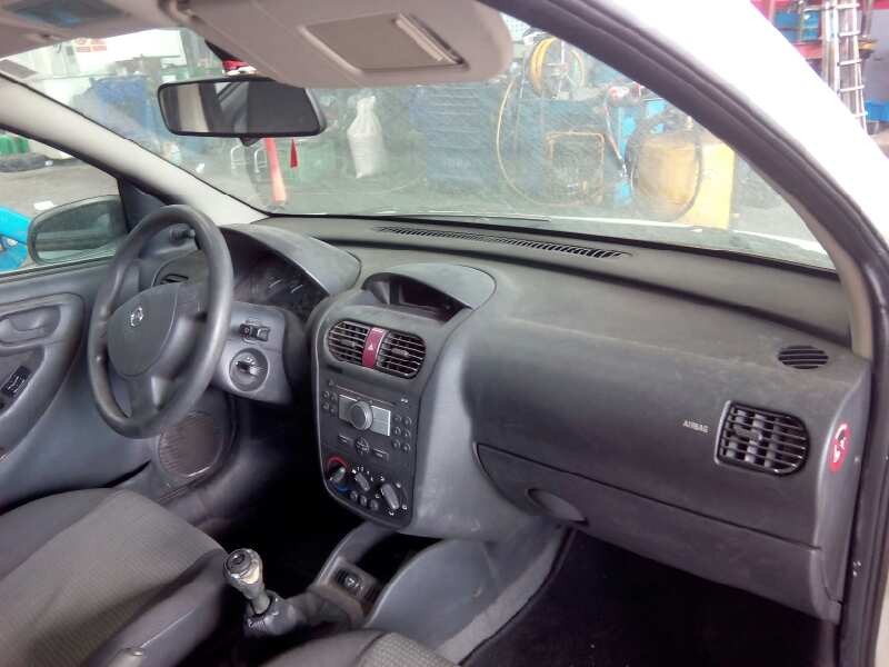 opel corsa c del año 2006