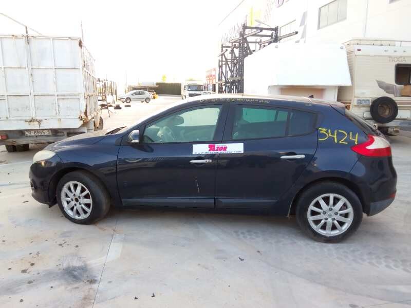 renault megane iii berlina 5 p del año 2011