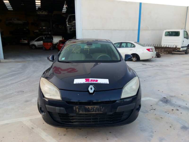 renault megane iii berlina 5 p del año 2011