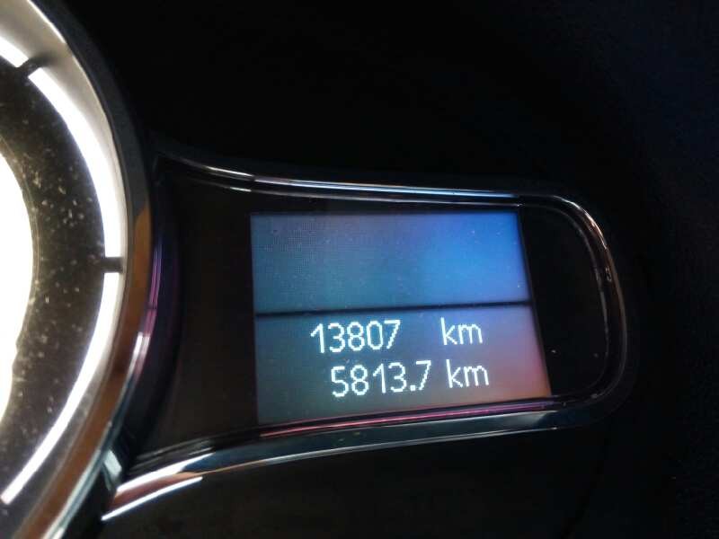 renault megane iii berlina 5 p del año 2011